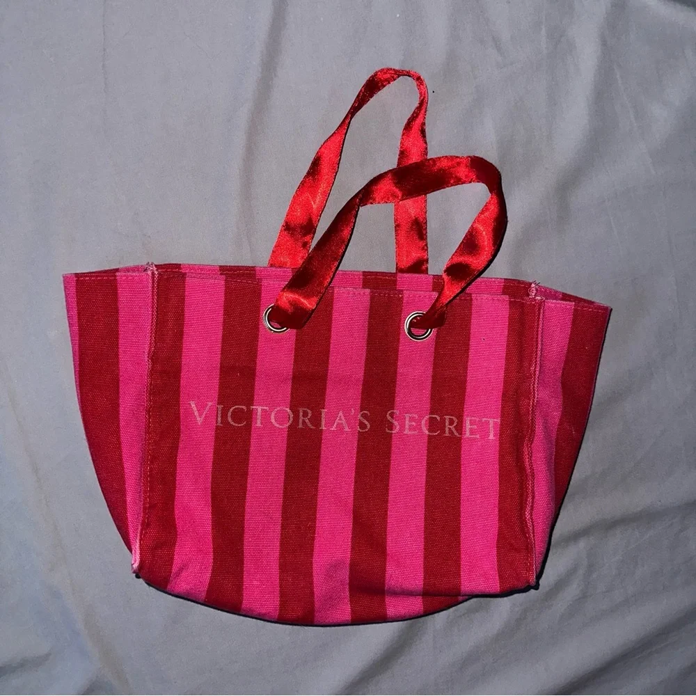 Victoria’s Secret Pink & Red small Tote Bag - Picture 5 of 8
